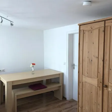 Apartmán Guest Mit 2 Getrennten Schlafzimmern Fuer 4 Personen 24h Check In Aalen