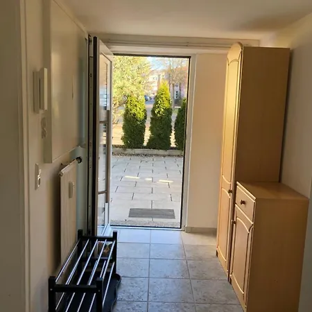 Guest Mit 2 Getrennten Schlafzimmern Fuer 4 Personen 24h Check In