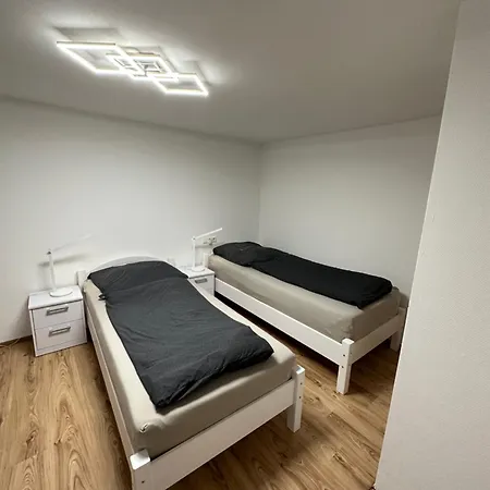 Guest Mit 2 Getrennten Schlafzimmern Fuer 4 Personen 24h Check In