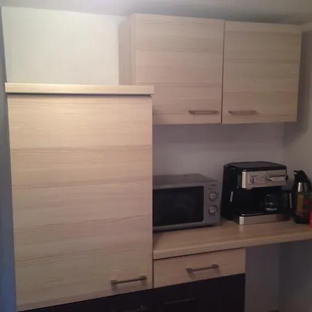 Guest Mit 2 Getrennten Schlafzimmern Fuer 4 Personen 24h Check In Apartmán